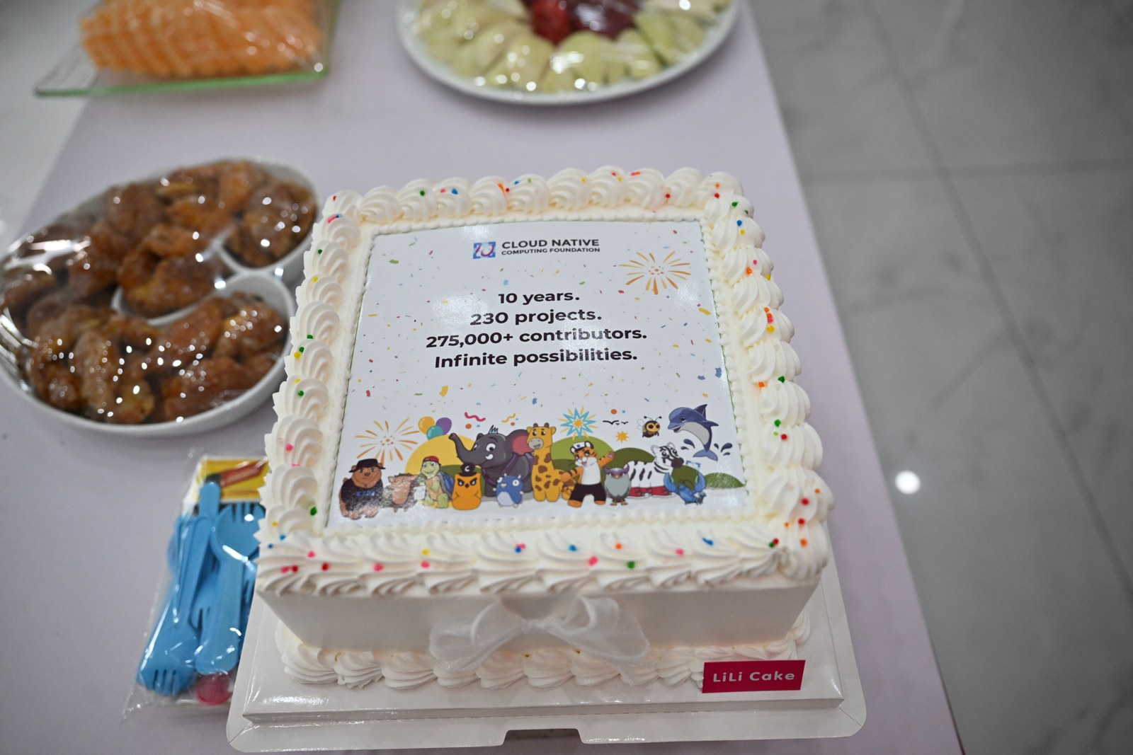The birthday cake: 10 years, 230 projects, 275,000+ contributors