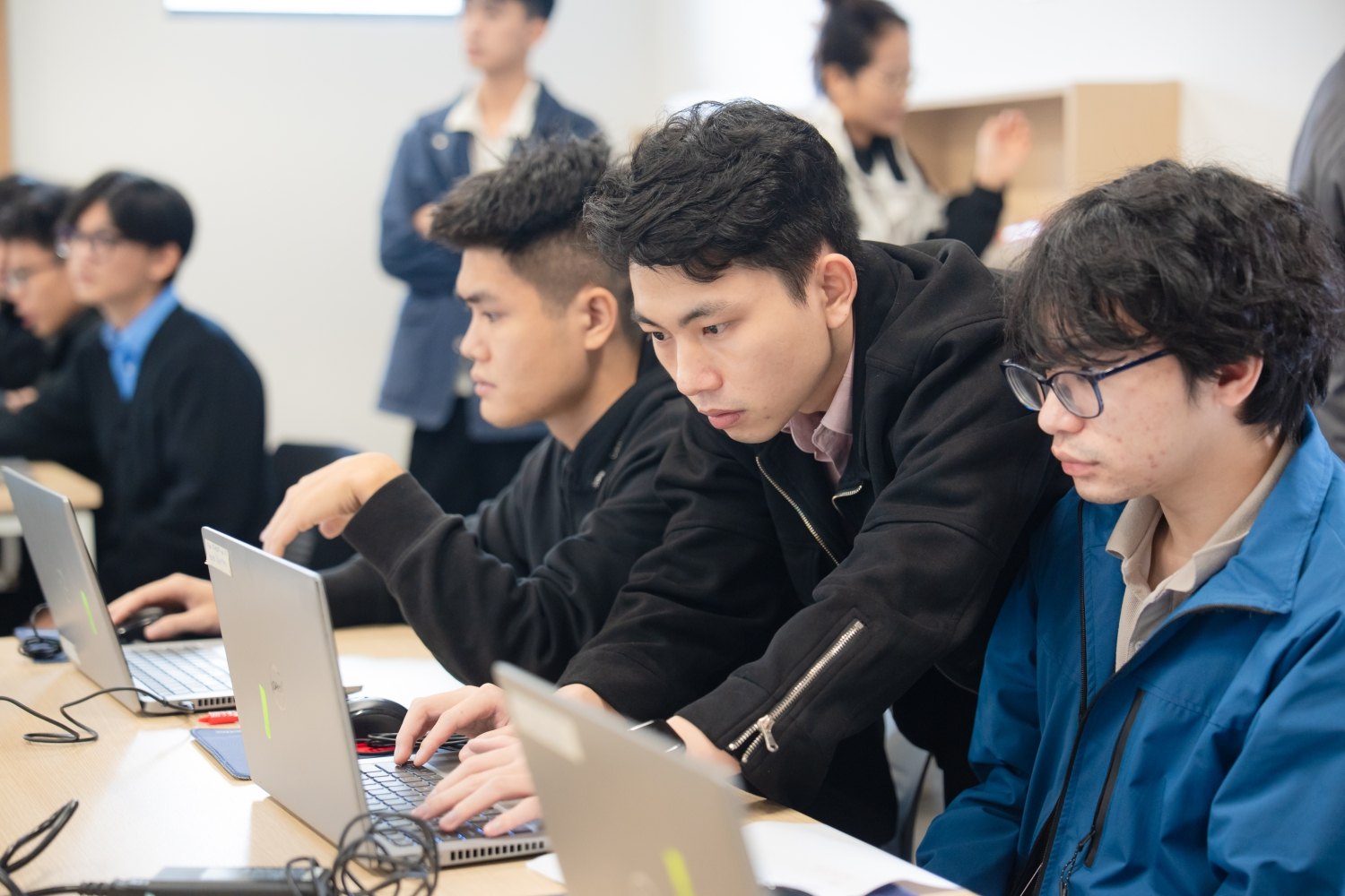 Guiding the teams during the hackathon