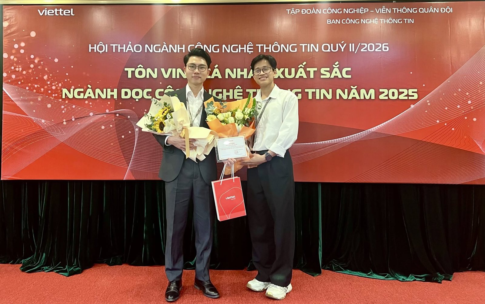At the recognition ceremony, Viettel IT conference, Q2 2026